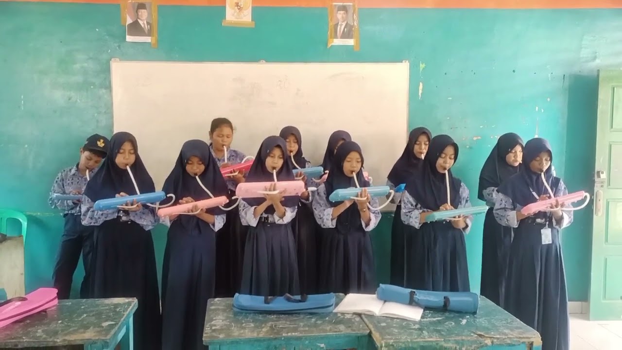 Mengheningkan Cipta by kelas 7 SMP Negeri 1 Tebo 
