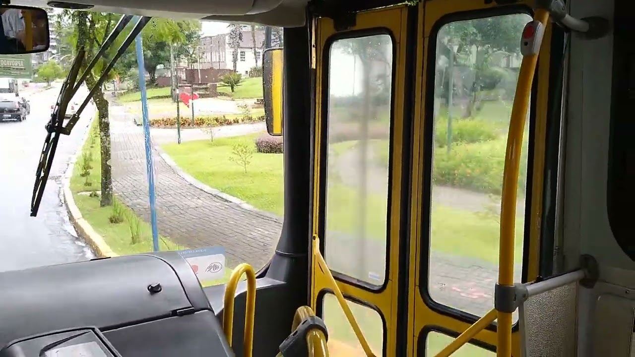 Viajando em ônibus da zona oeste de Joinville (SC)
