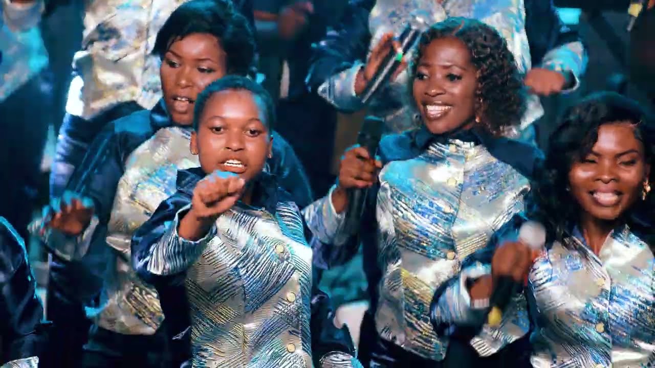 Eden Choir Moravian Arusha - Amani Ya Kweli FT Geofrey Mfello (Official Live Video)