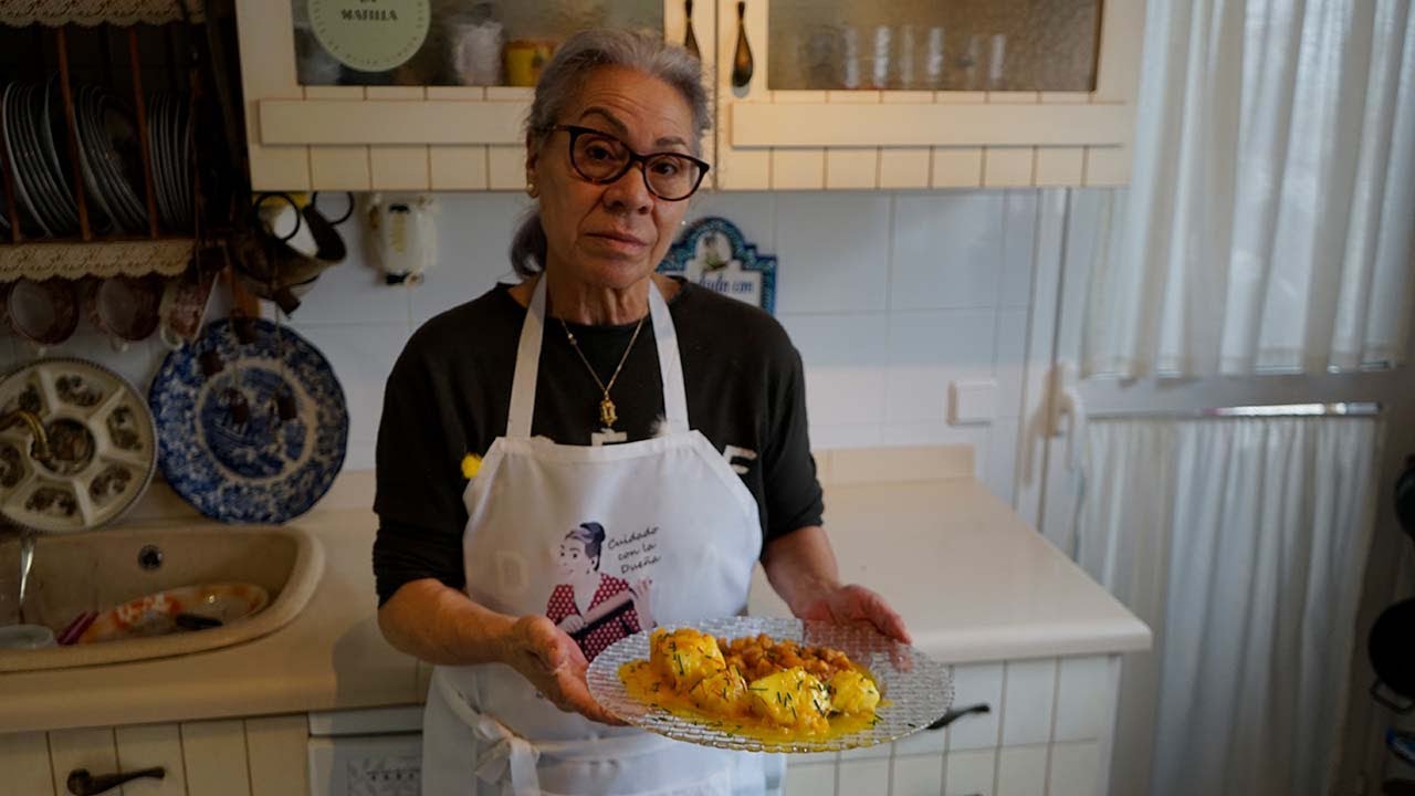 Bacalao en salsa de azafrán - de An Cá Carmela - por CARMEN GAHONA