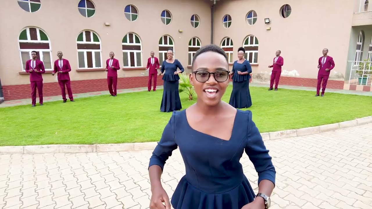 EE YESU WA EKARISTI - Kwaya ya Ekaristi takatifu - olosipa - Arusha