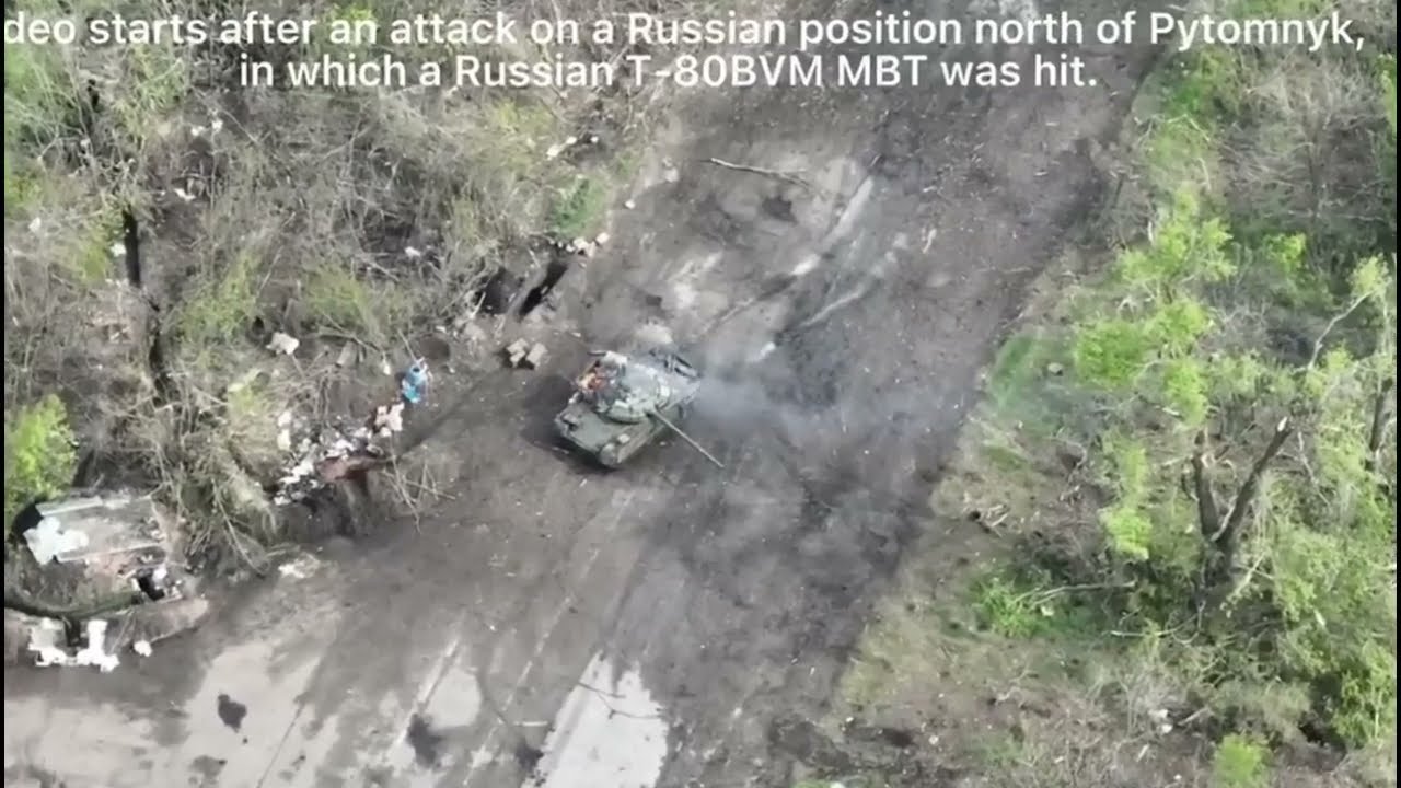 Special forces of Ukraine ambush a Russian T-80 BVM in Kharkiv Oblast.