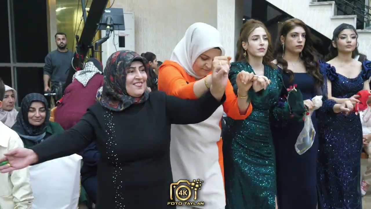 DENİZ & ALİ DÜĞÜN  -  2 PARİS ROYAL DÜĞÜN SALONU / GRUP ŞİLE