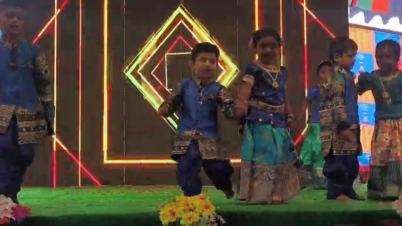 10.Raanu bombay ki song by LKG students-Shree sai school Annual day celebration 25-26
