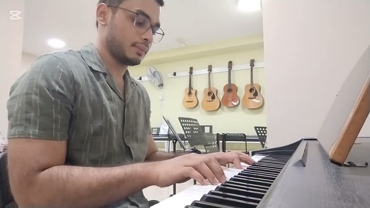 Vazhthuvin param vazhthuvin Malayalam Christian Song by KV Simon 