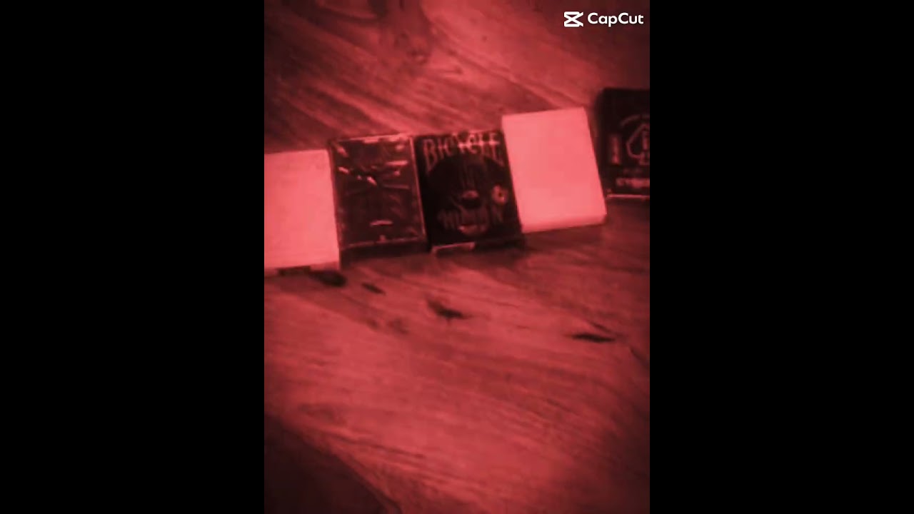 Play cards? #deckofcards #playingcards #bicyclecards 