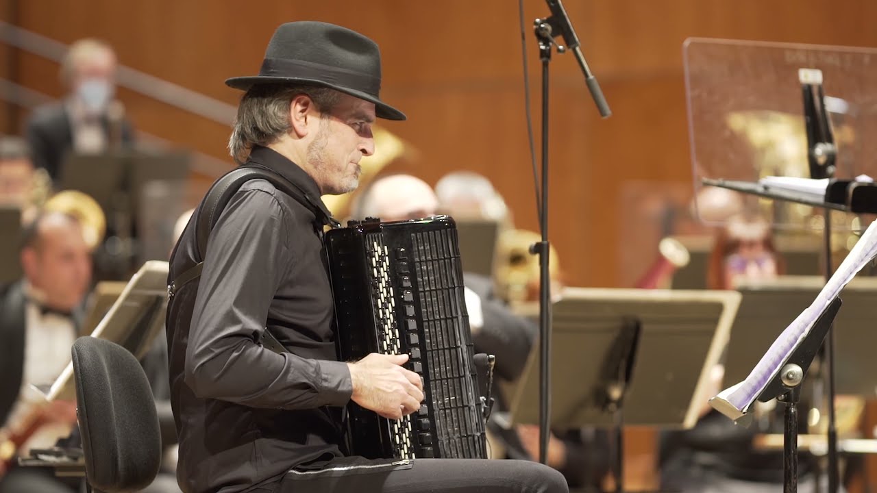 Neotango Concerto (Gorka Hermosa) accordion & wind orchestra