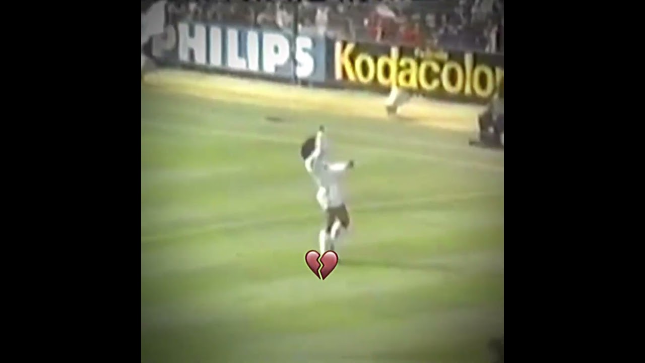 Hugo Sanchez&rsquo;s Iconic Bicycle Kick Goal🥶🙏#bicyclekick#hugosanchez#football#fyp#shorts
