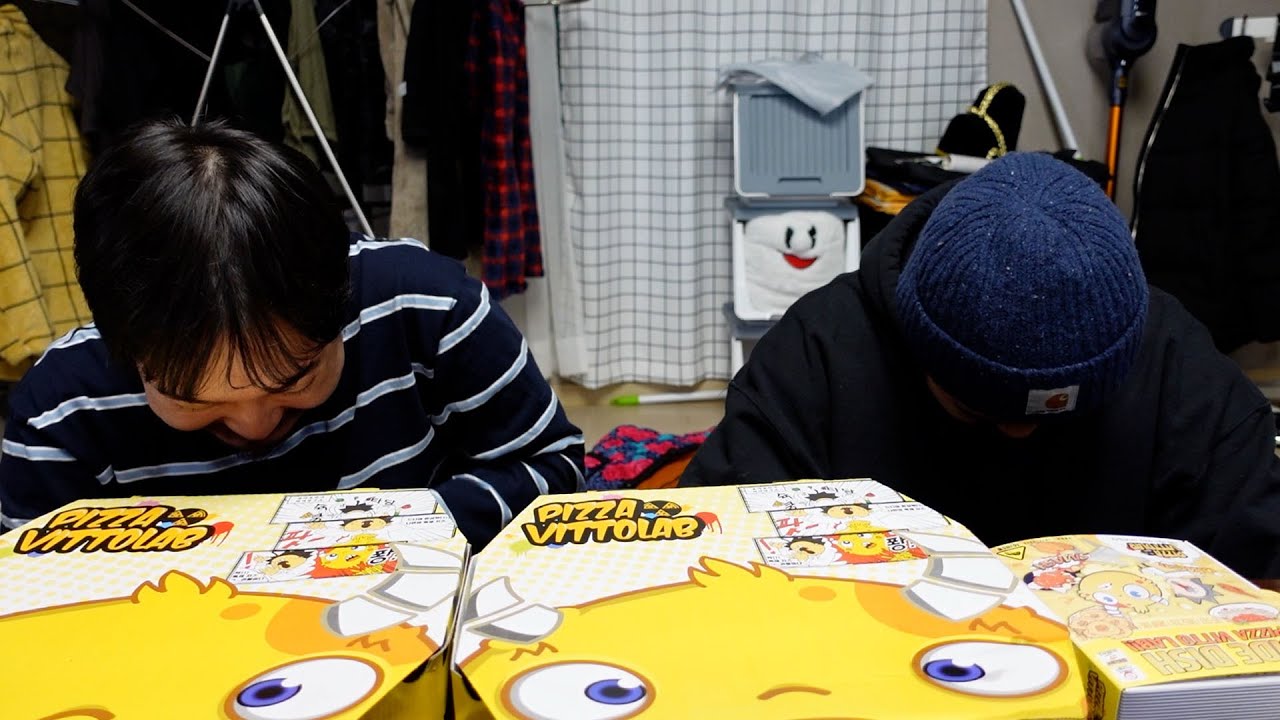 전직 (망한) 피자집 사장이 피자 먹방을 하는데..