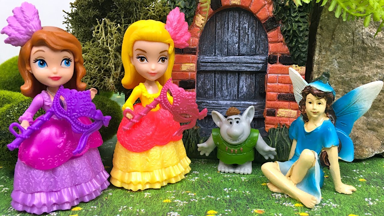 FIESTA DE DISFRAZES PARA PRINCESA AMBER Y SOFIA PERO SOLO SI SABEN LA RESPUESTA DE UNAS ADIVINANZAS