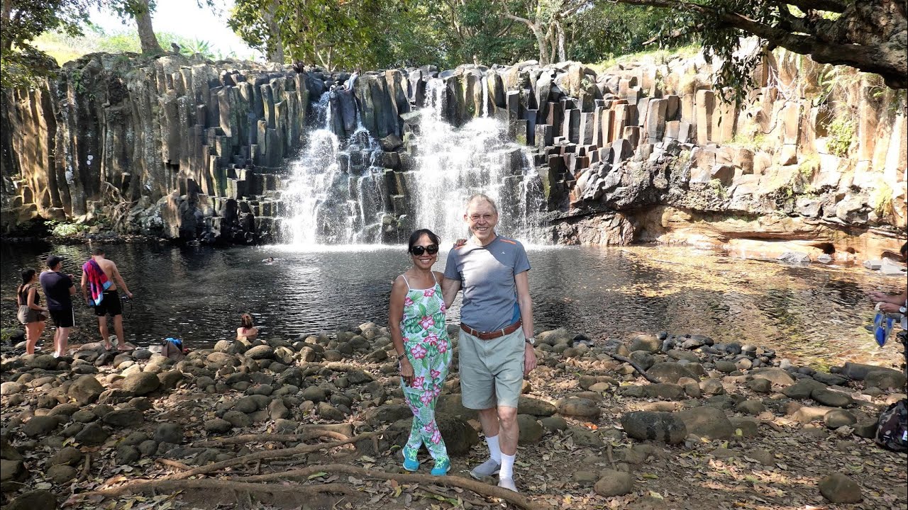 23 Coloured Earth Park + Rochester Falls - Mauritius (english version)