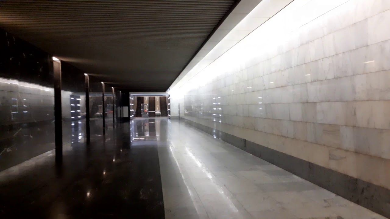 Москва 3449 станция метро Пятницкое шоссе зима день
