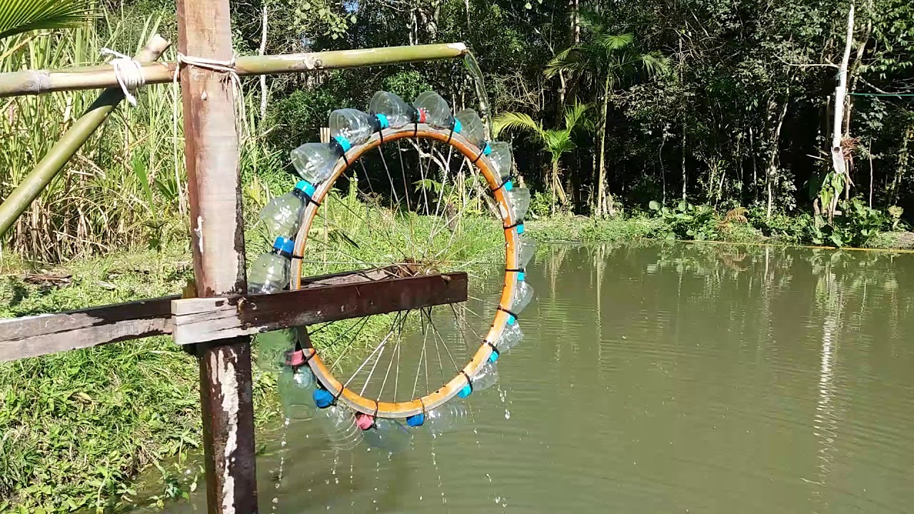 Roda d'agua de Garrafas Pet