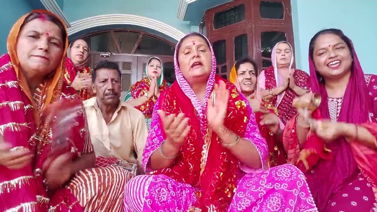 🌹Krishna Bhajan🌹 हारा वाले नाल लगगियां निभा के💯🙏 असां ते बड़ी मौज लुट्टी ए💃with lyrics👇Radhe Radhe 