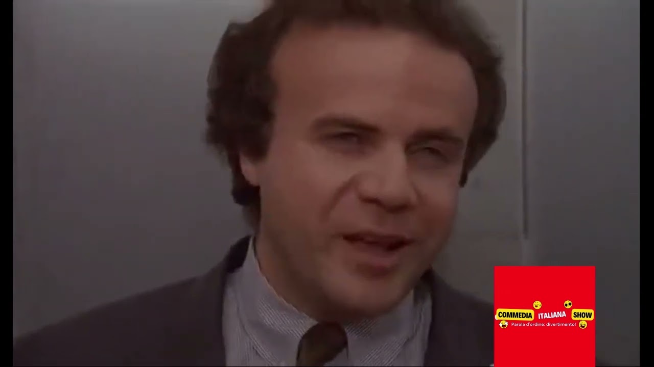 FRATELLI D'ITALIA -   SABRINA SALERNO IN ASCENSORE !!