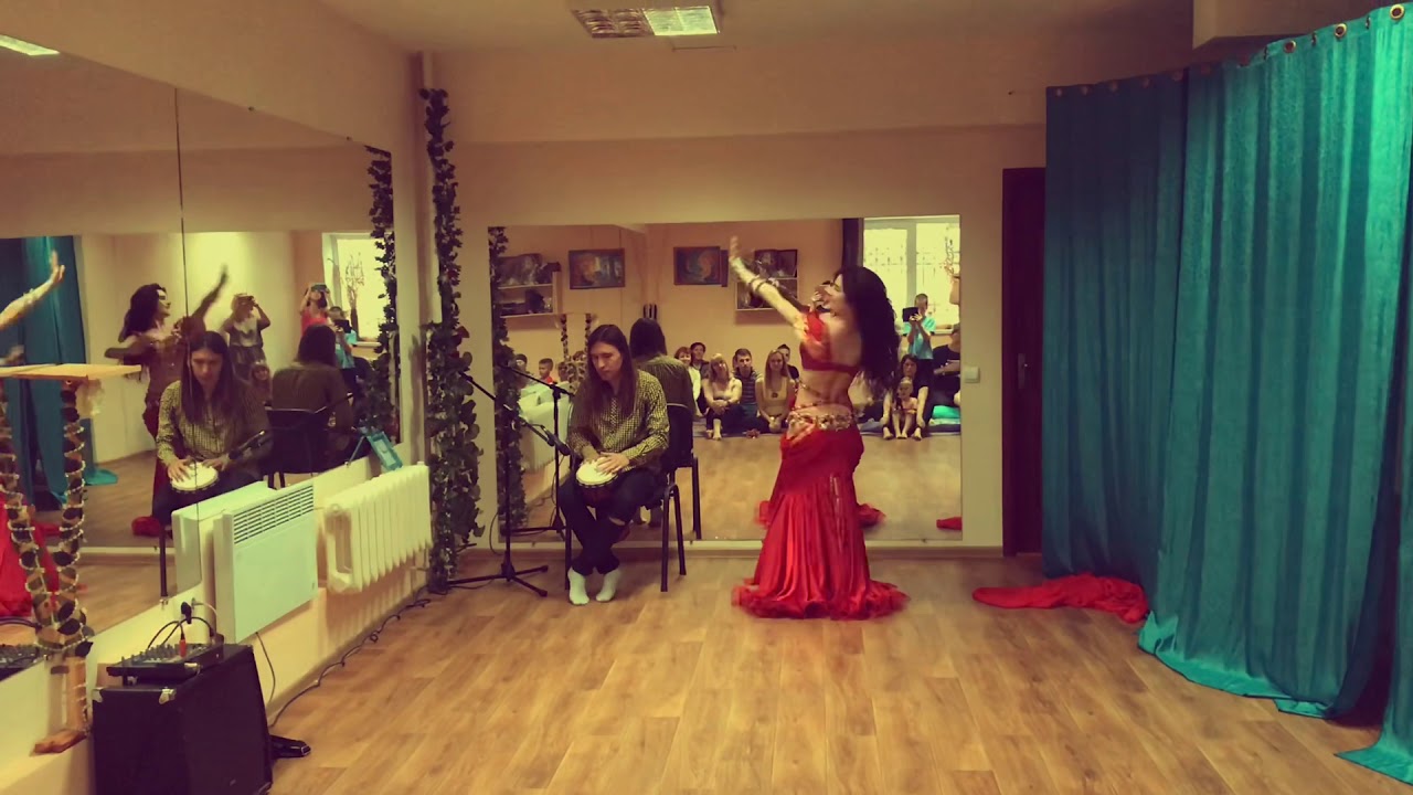 Танец живота под живой аккомпанемент, танцует Мария Капинус