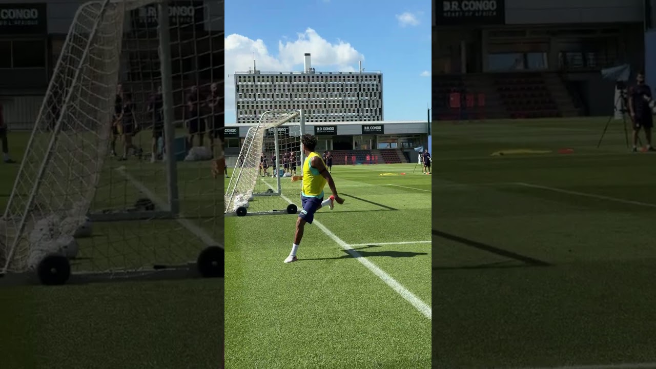 Pfff, Lamine&hellip; I have no words for this 😮&zwj;💨 #fcbarcelona #football #shorts #lamineyamal