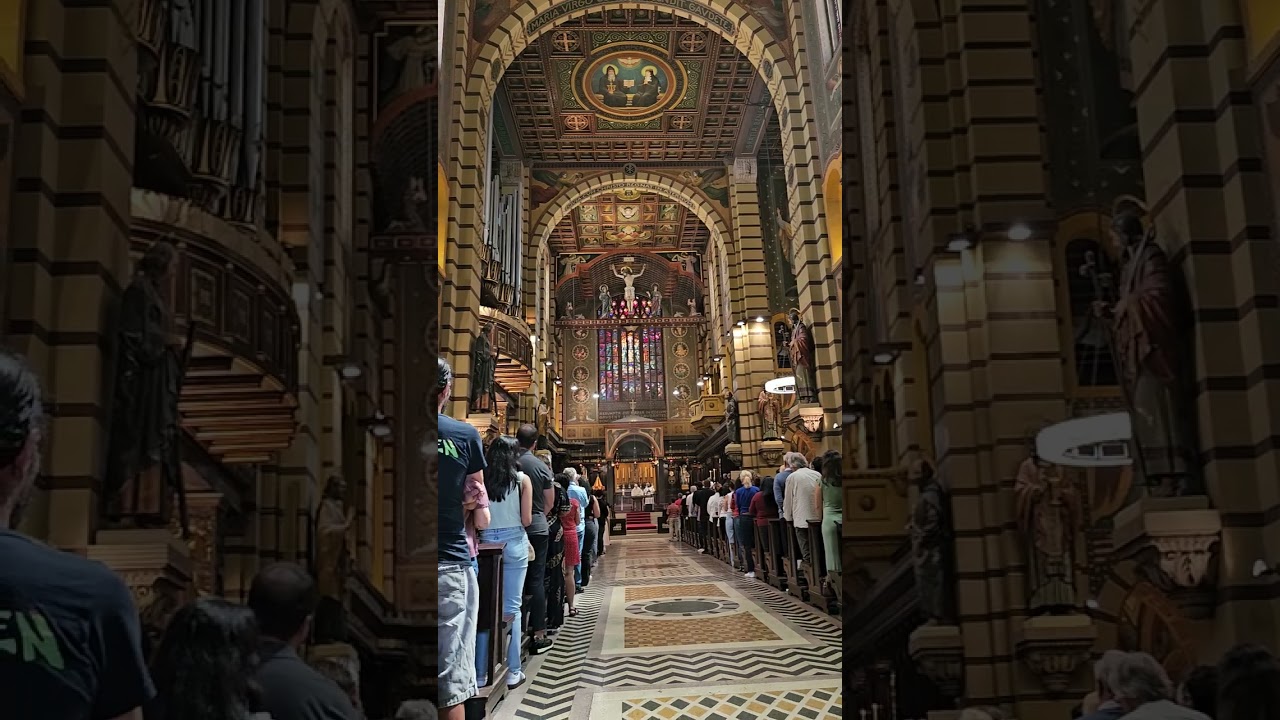 SANTA Missa Mosteiro de São Bento l Confesseis os vossos Pecados. 