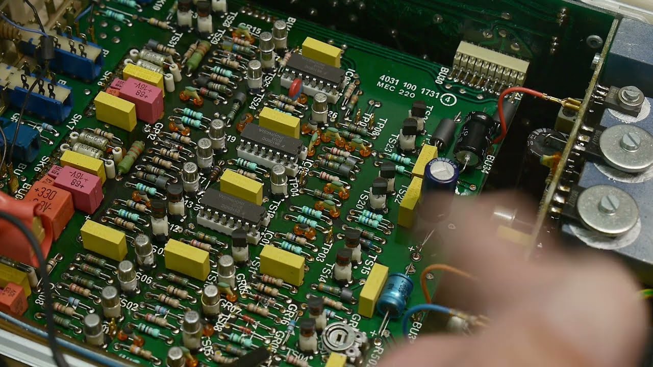 #1268 Philips PM 5712 Pulse Generator (part 3 of 3)