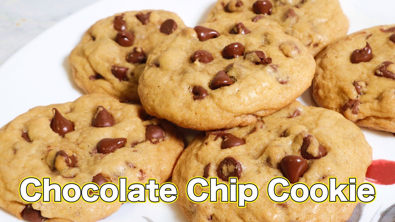 THE ULTIMATE CHOCOLATE CHIP COOKIE RECIPE!