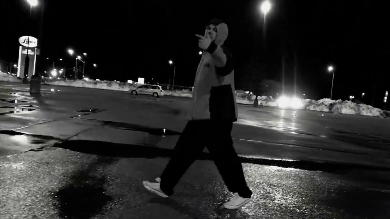 Kelli - SLIDE (Official Music Video)