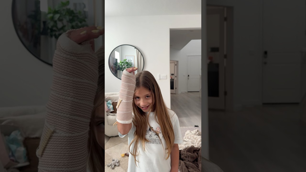 Boys @ her school SAID she&rsquo;s WEAK!!?😡😤 #shorts #vlog #family