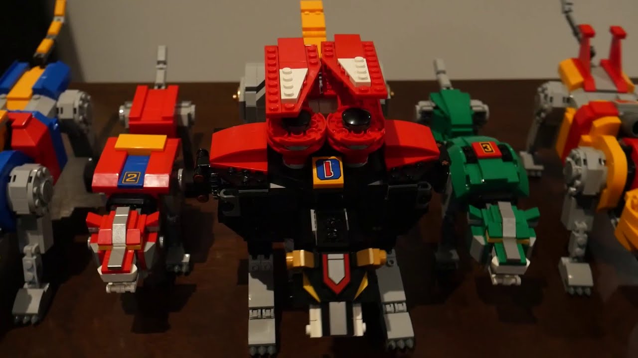Building a Lego Voltron &ndash; One of the biggest Lego Ideas Sets Ever