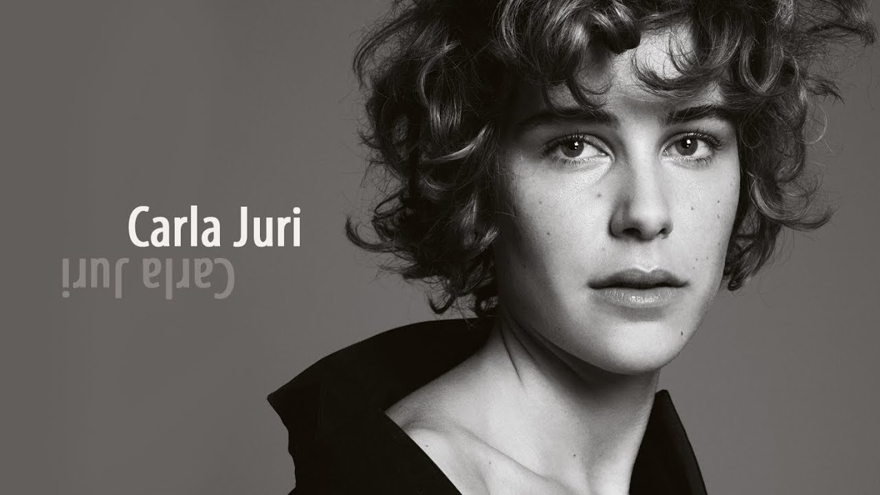 Автограф Карлы Юри (Carla Juri)