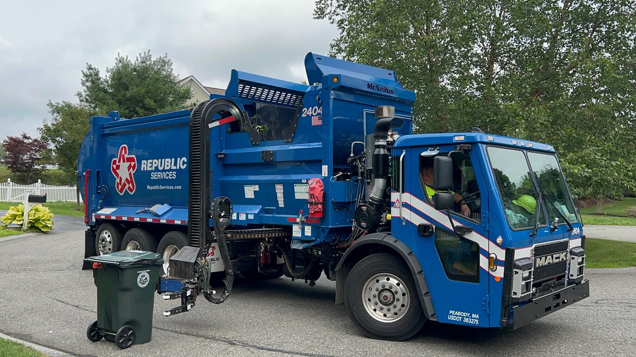Brand New Garbage Truck Packing Trash