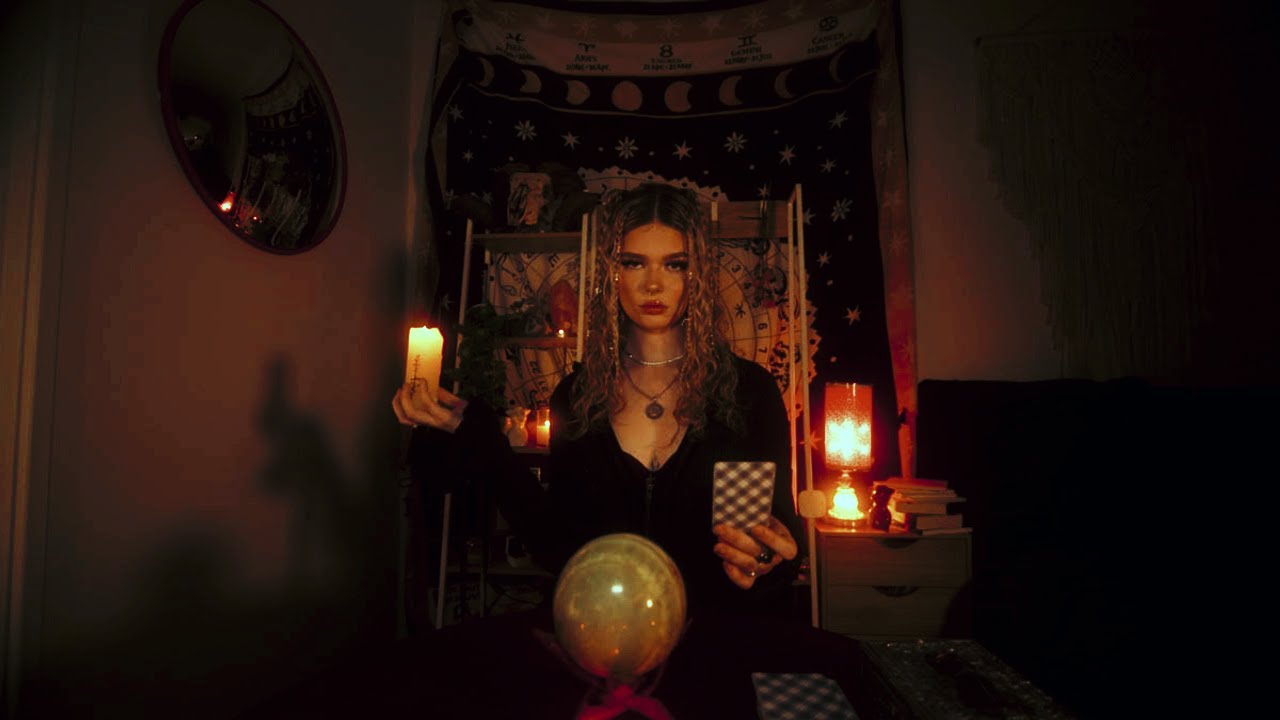 Lozza - Tarot! (Directed by c4leb)