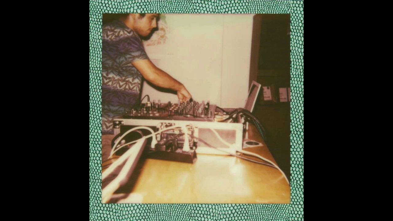 Flamingosis – Sunday