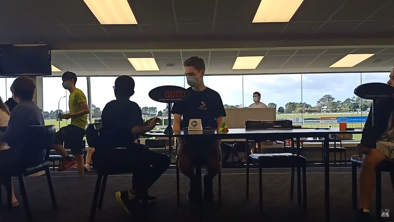 New footage of the 1.15 OCR Pyraminx Single(ong no clickbait)