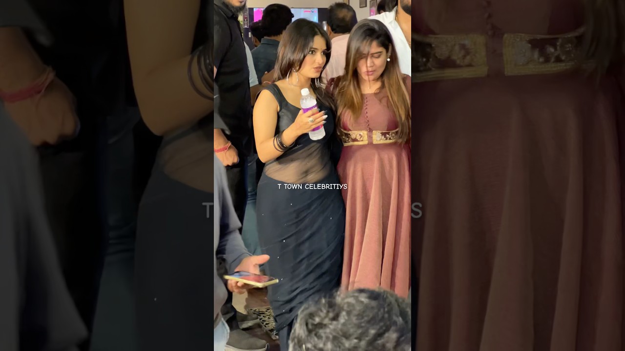 అబ్బా Priyanka Jain Black చీరలో అలా వస్తుంటే | Priyanka Jain At Vj Sunny Amrutham Tiffins Opening