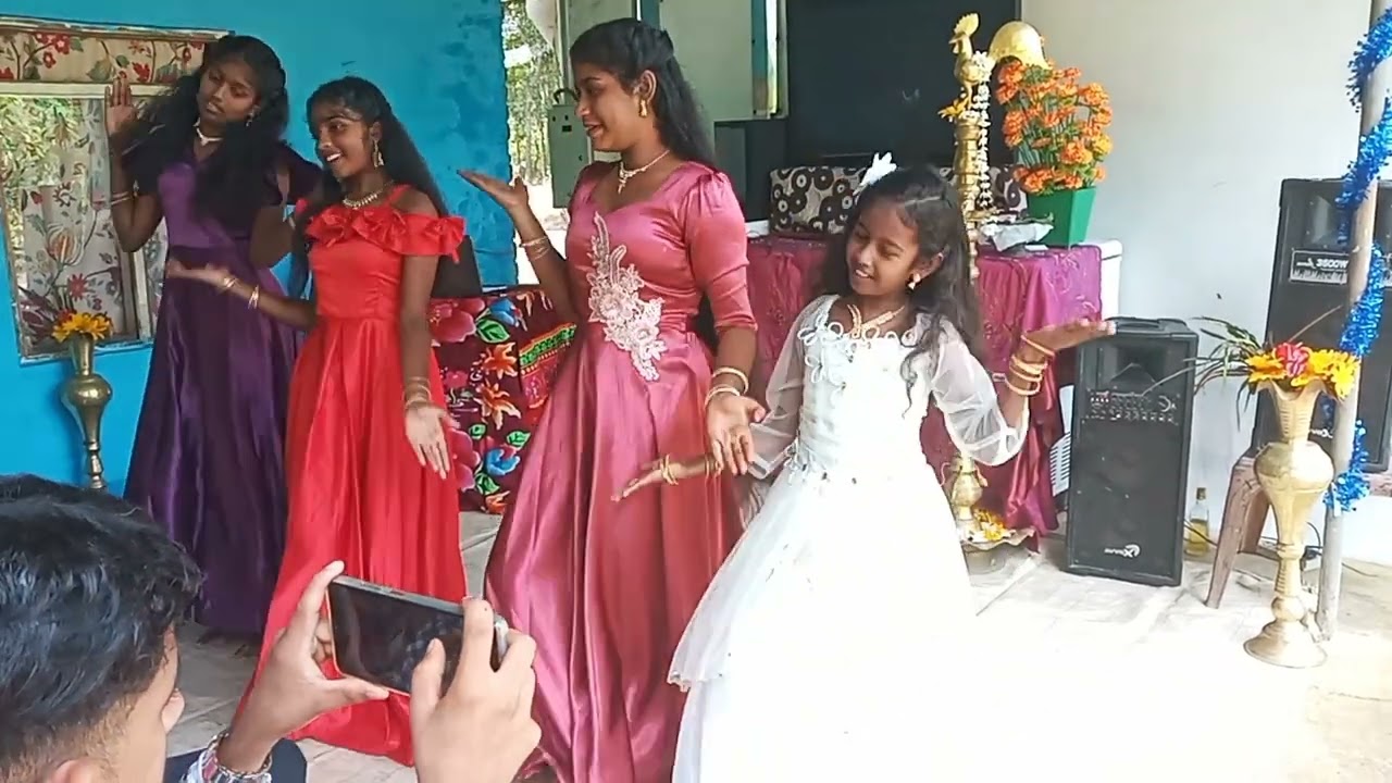 Supraises dance..mix song