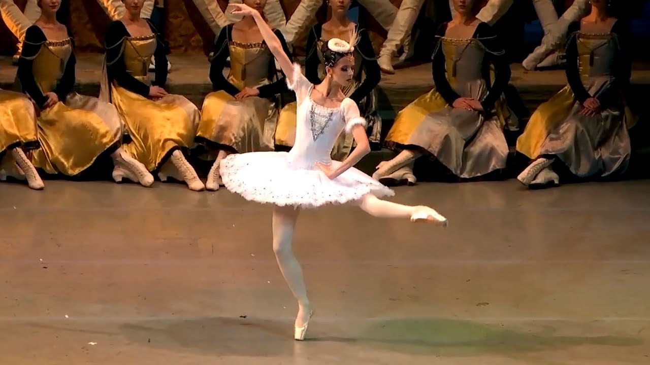 Raymonda Act. 3: Khoreva, Zakharova, Osipova, Nunez