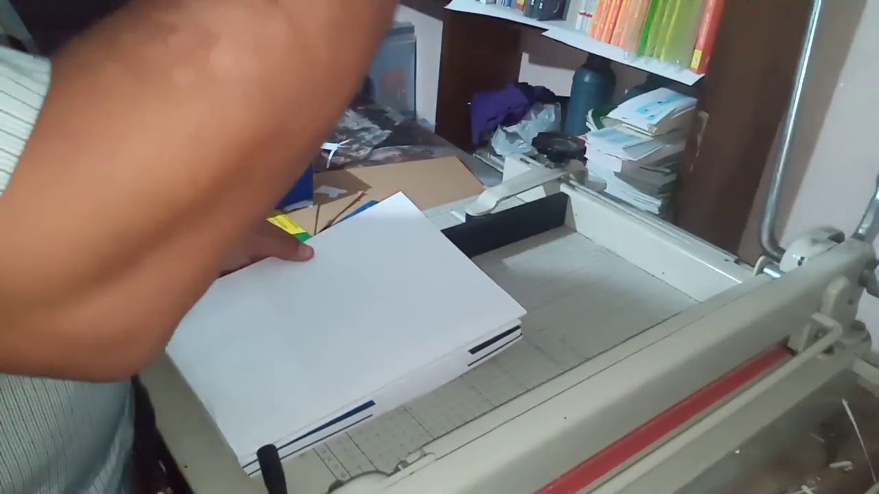 شرح مفصل المقص اليدوي