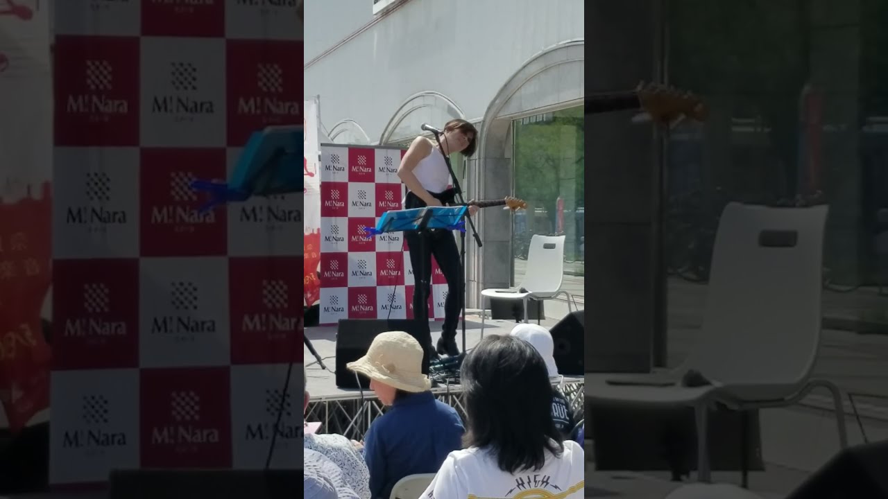 【神技】ROLLY(ローリー寺西)くんのライブをイトーヨーカドー奈良店の跡地のミナーラで見たよん(ギターのソロ演奏編)