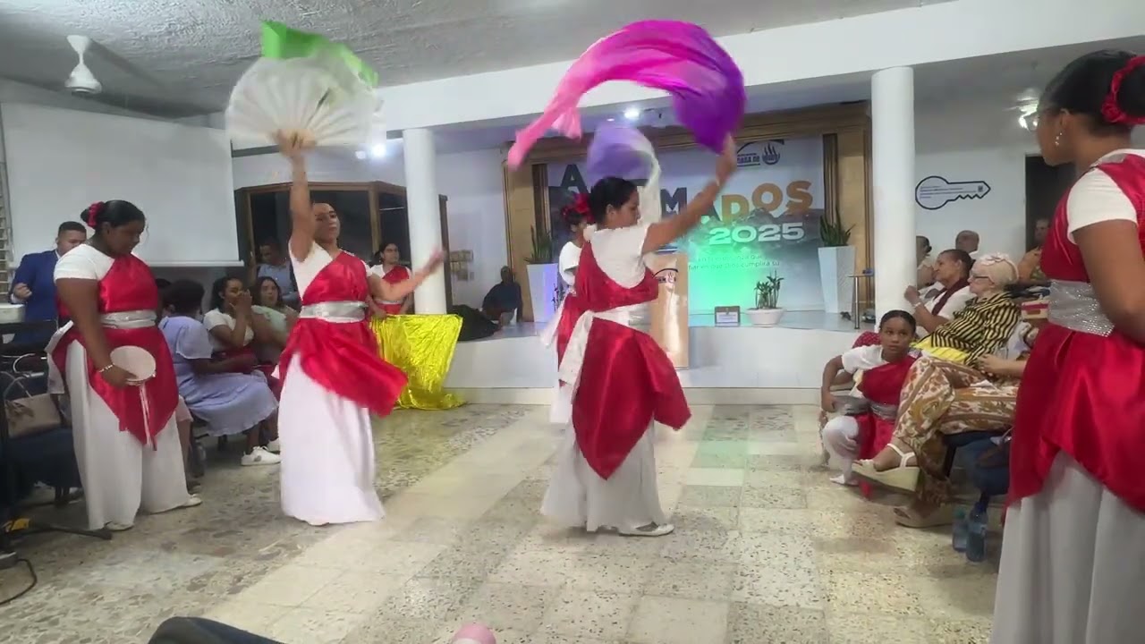 Vuelve arder danza