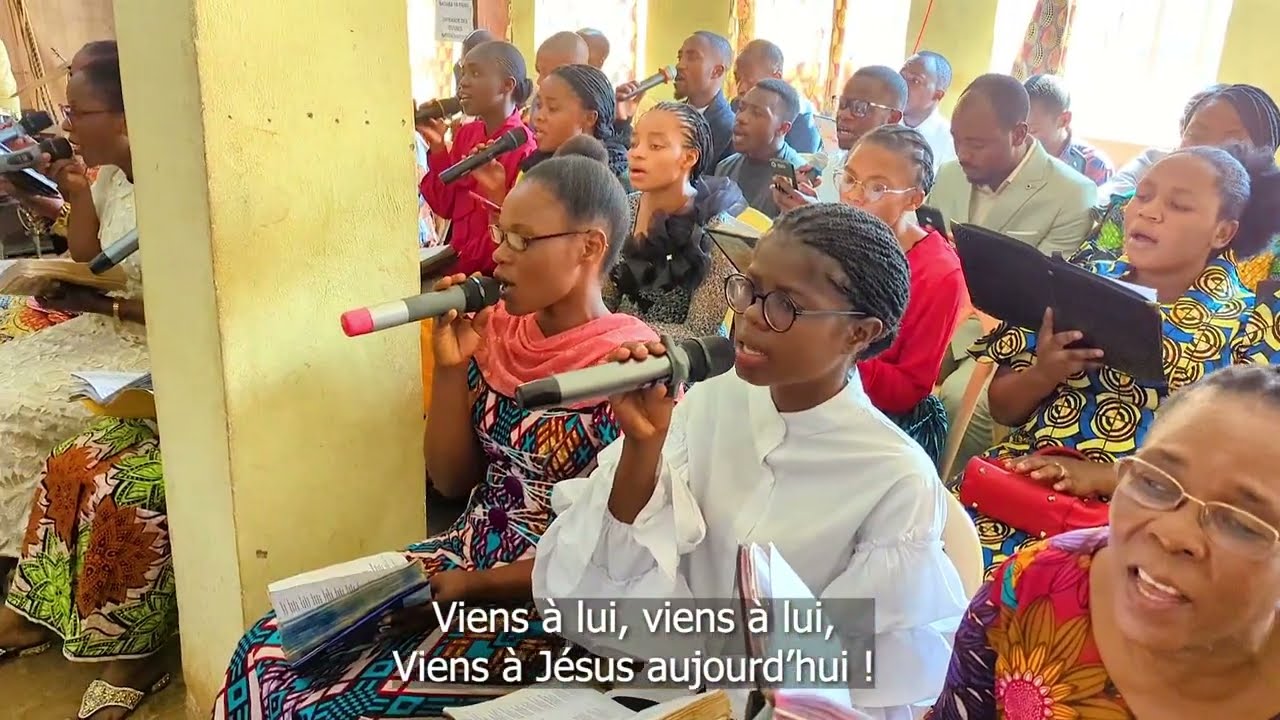 Le maître est là qui t'appelle, Chorale Tabernacle Chrétien de Bukavu Dim 27 Août 2023_Lyrics