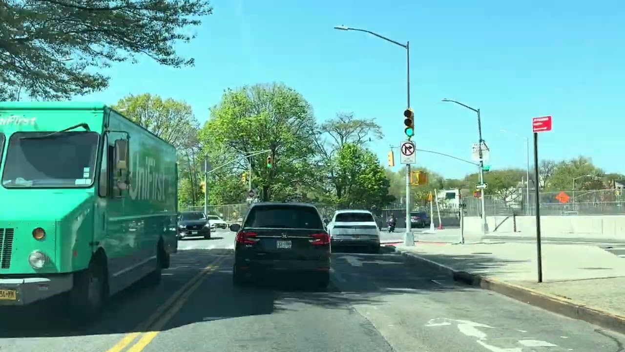 New York - Brooklyn - Driving tour in Fort Hamilton Pkwy