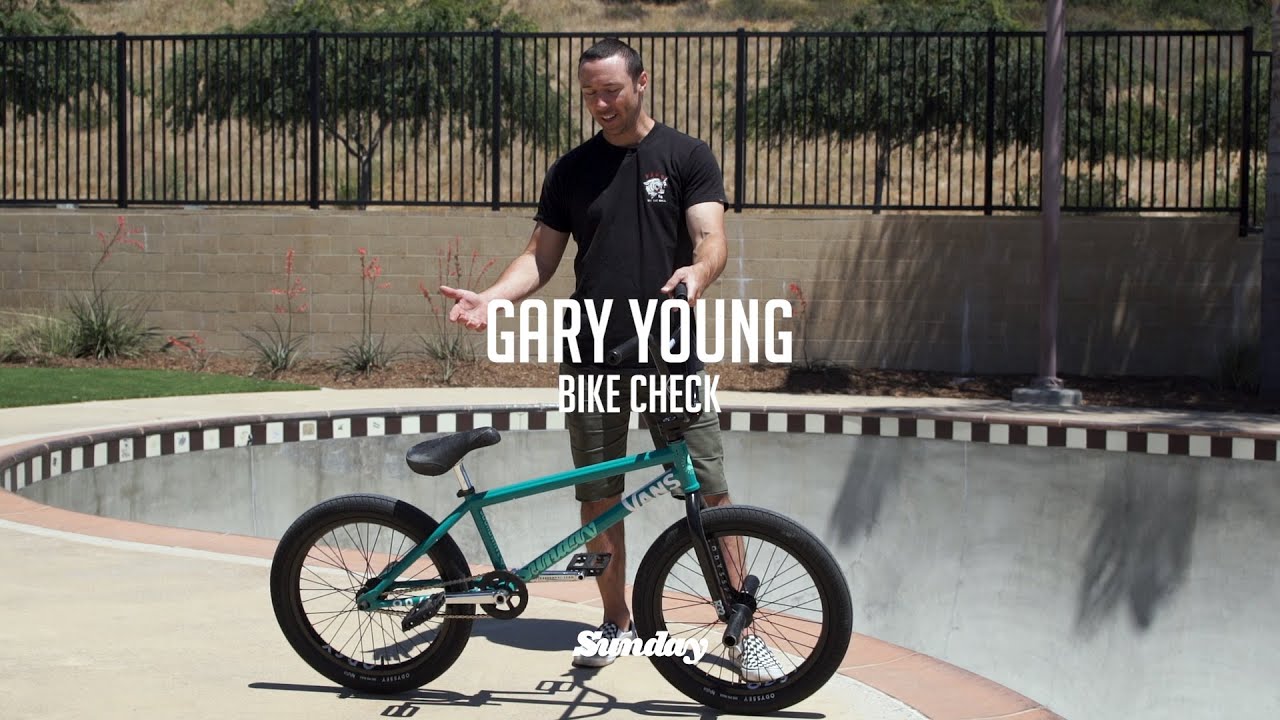 GARY YOUNG | Sunday Bikes - Custom Soundwave v3 Bike Check | BMX