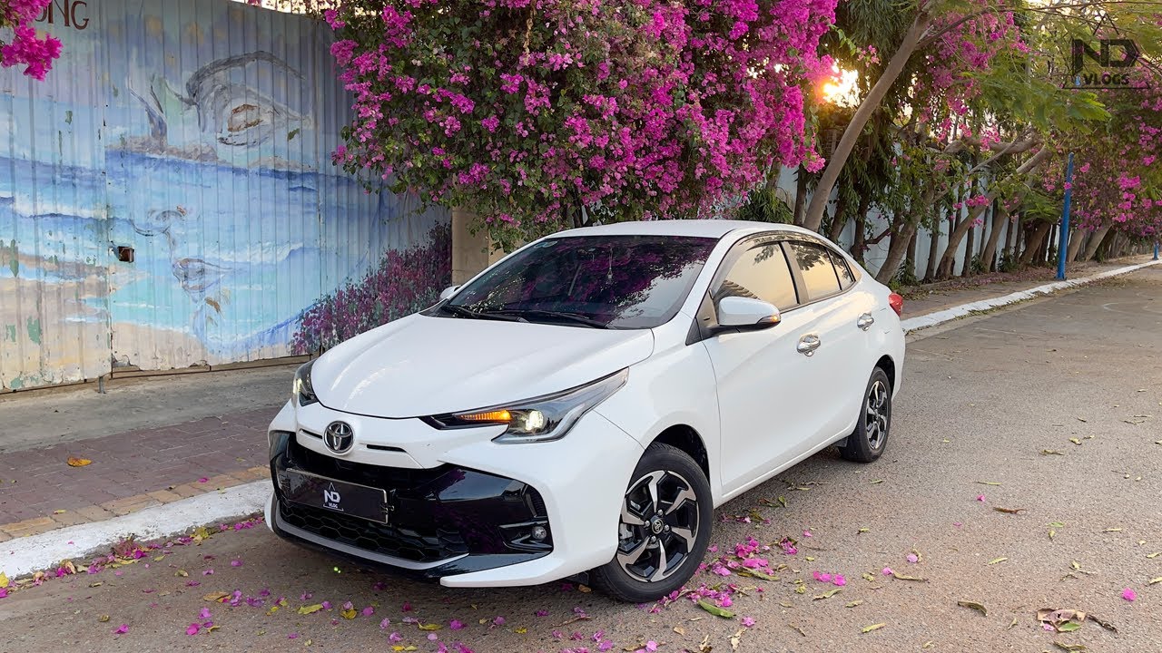 Trải Nghiệm Thuê Xe Tự Lái: Toyota Vios E CVT