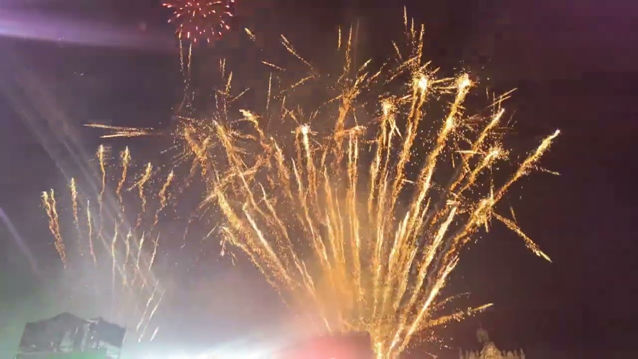 final del concierto de grupo firme zócalo de la ciudad de México
