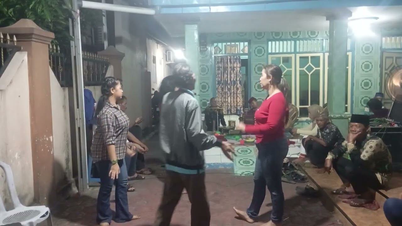 CAMPURSARI NADA LARAS  