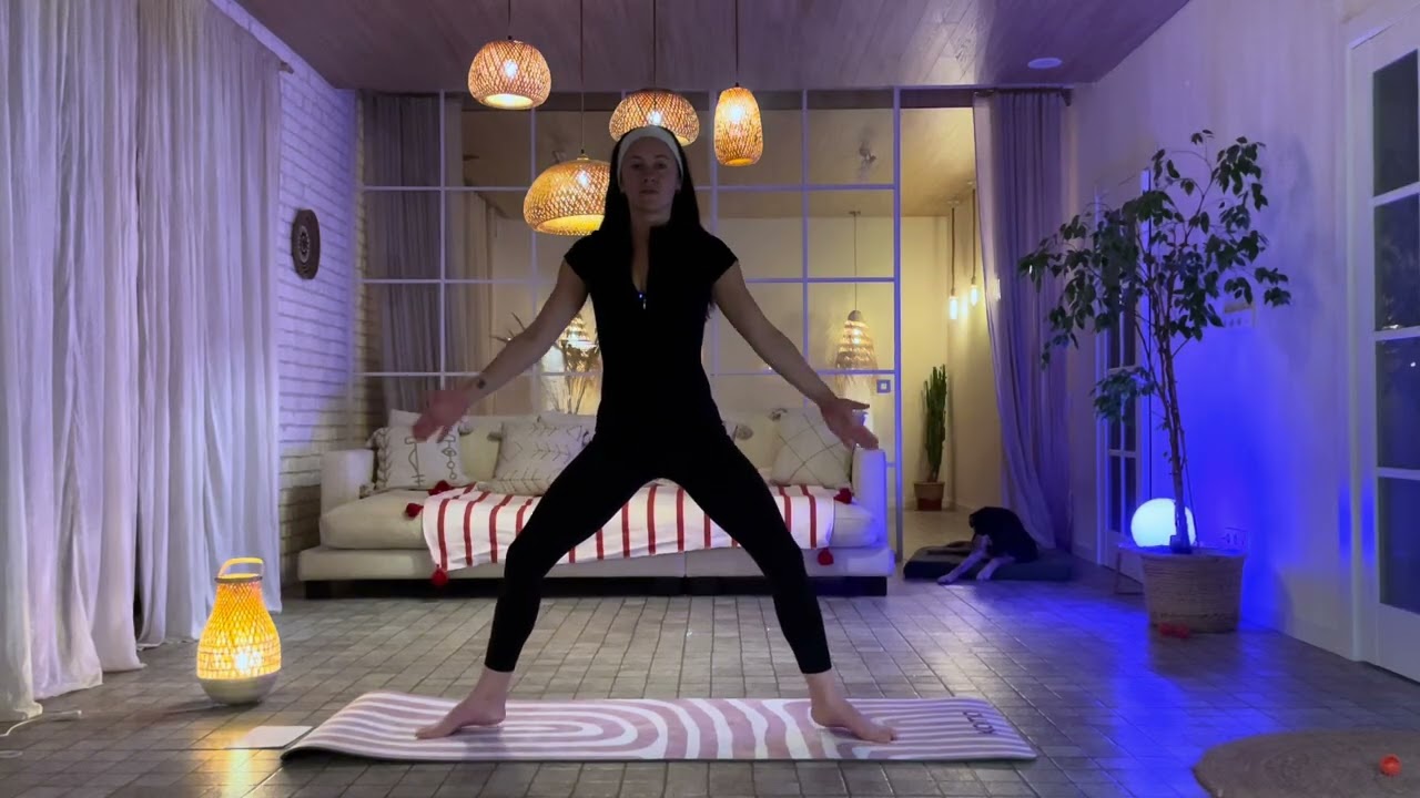 HATHA YOGA СИЛОВОЙ КЛАСС 35 МИН