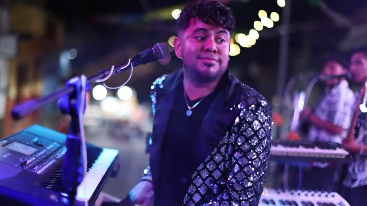 LA CUMBIA DE LOS PAJARITOS EN VIVO-ALEXIS GUTIÉRREZ EL JAROCHITO