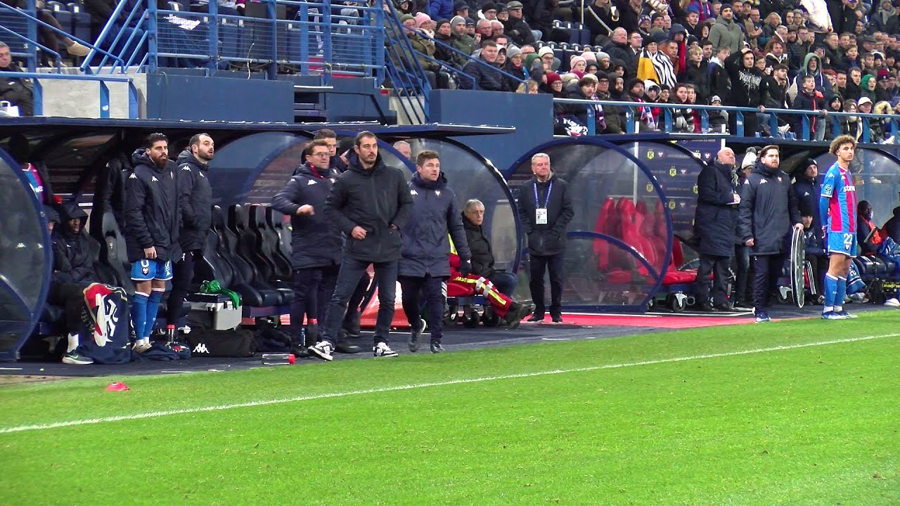 La joie Caennaise lors du premier but sous l'&egrave;re Nicolas Seube (02/12/2023 - Stade Michel d'Ornano)