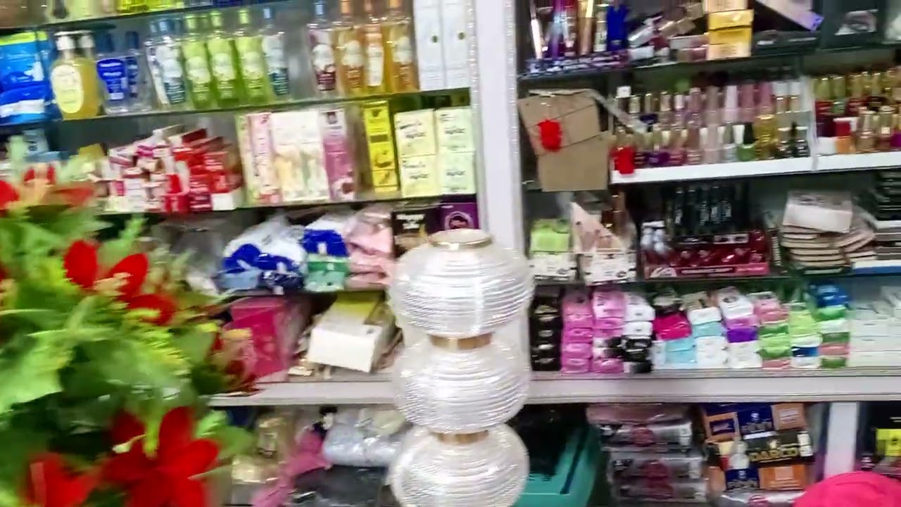 Mauj mega surat aur sasta Saman idhar dosti Ave Tana Mina bajar