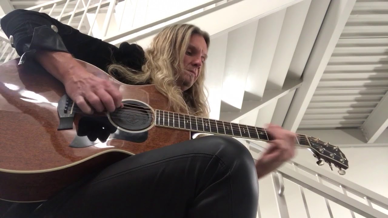 Joel Hoekstra warming up before Cher show
