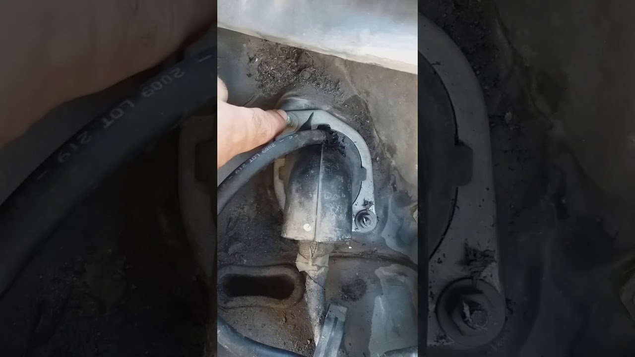 Passaggio cavo alimentazione per amplificatore su auto Alfa 159 👍 e condividi